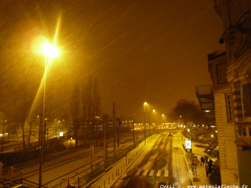 Depuis le pont SNCF vers la Cit des Congrs